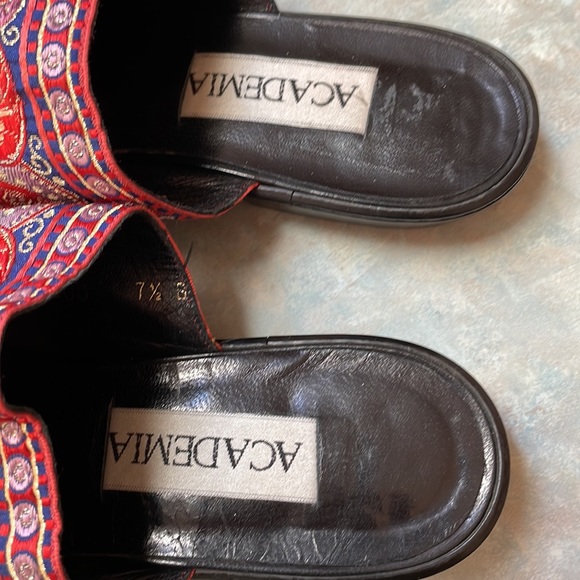 Academia brocade mules (sz 7 1/2) - Picture 7 of 10